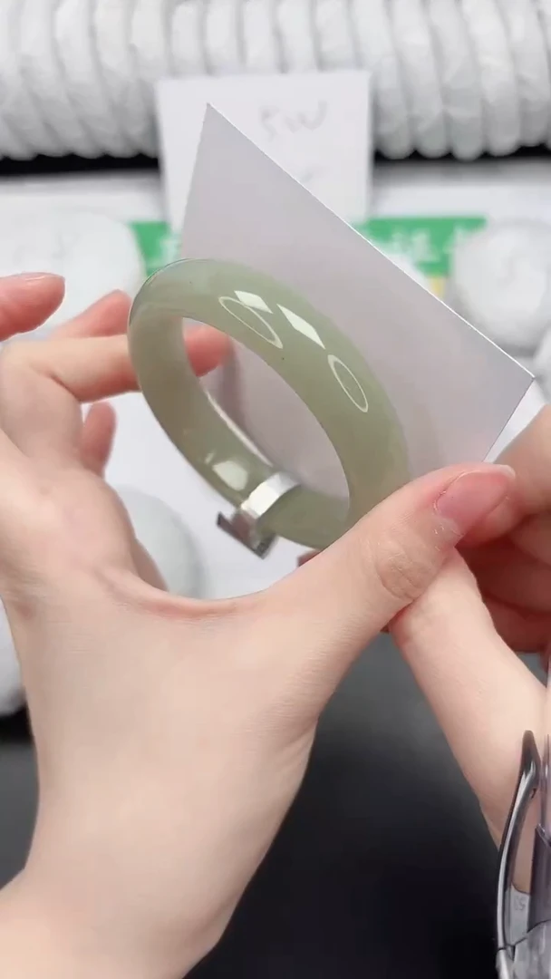 未镶嵌手镯石英质玉193-53.2D