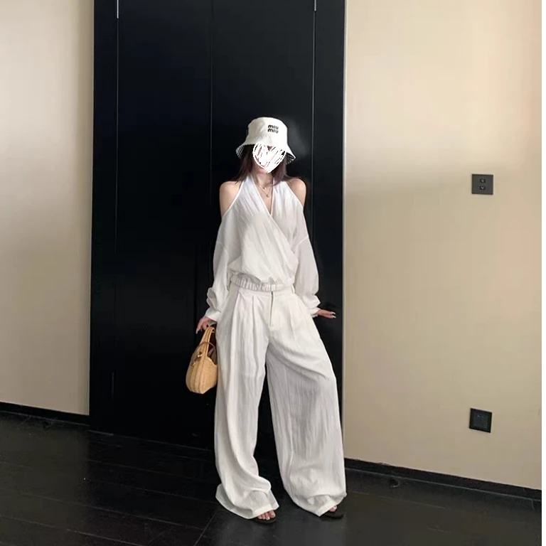 镜头焦点 干爽凉感复古露肩上衣微喇休闲裤套装C6196