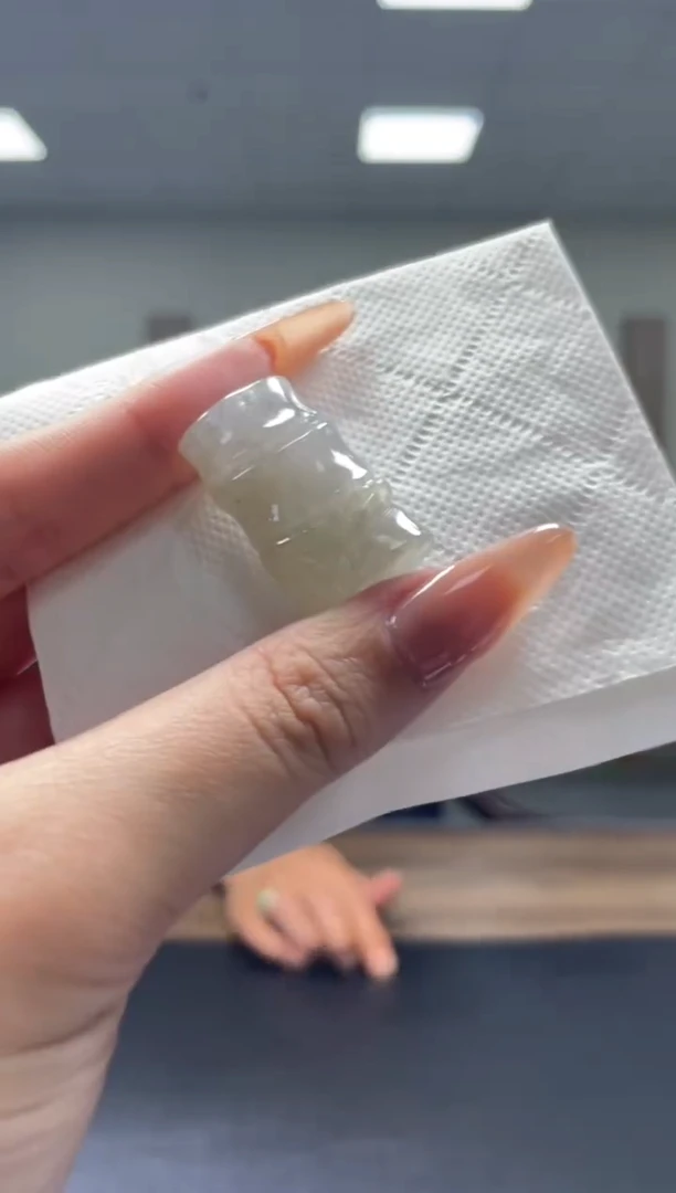 颈饰未镶嵌翡翠天然A货翡翠随机发一件16