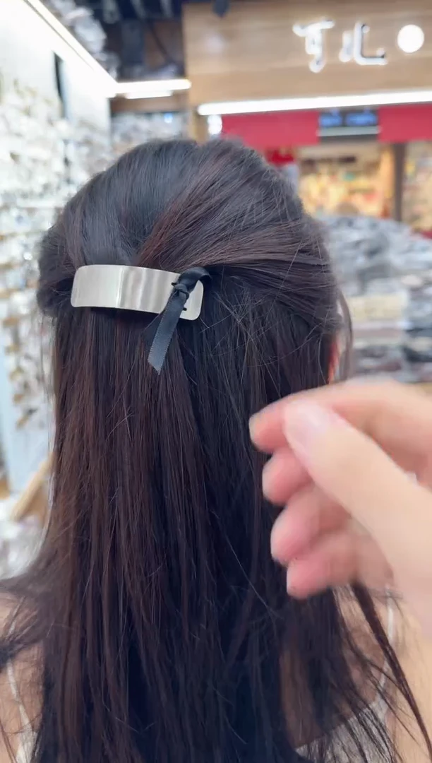 布艺钛钢银色蝴蝶结弹簧夹