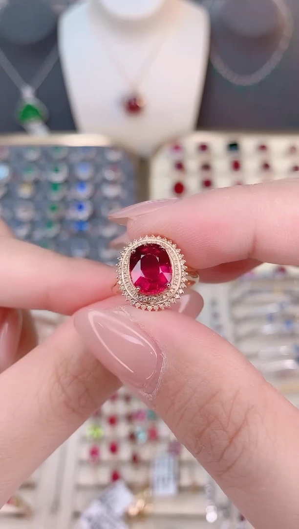 18K金镶嵌碧玺戒指碧玺3.1CT