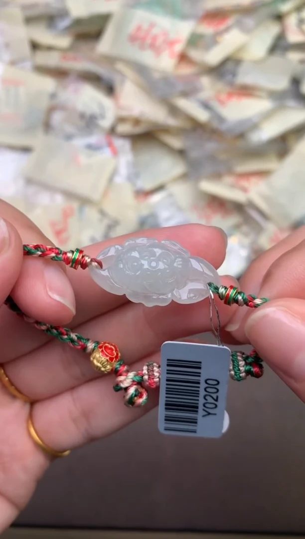 翡翠挂件未镶嵌  — 23