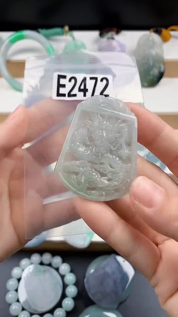 颈饰未镶嵌翡翠天然翡翠吊坠挂件