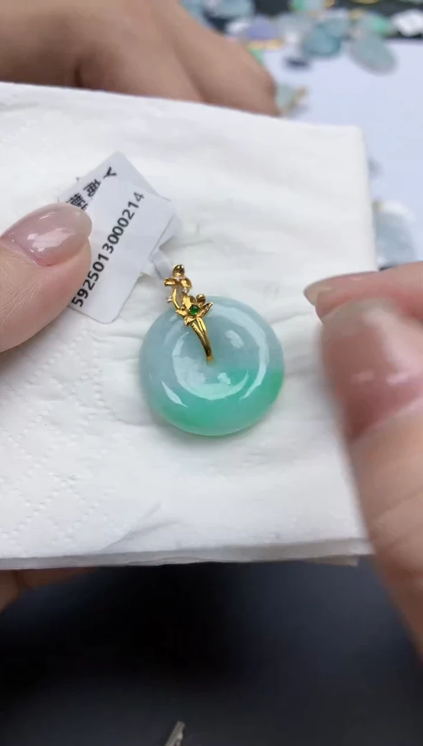 【闪购商品】翡翠颈饰18K金镶嵌天然缅甸翡翠A货