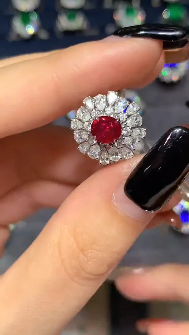 18K金镶嵌戒指红宝石1.04CT  主证