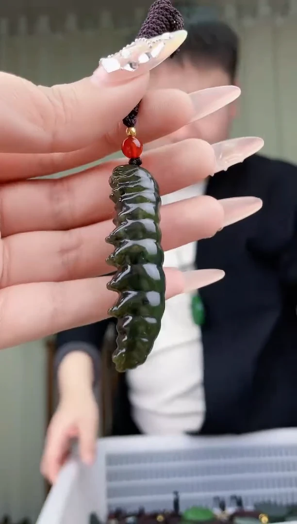 【闪购商品】和田玉挂件未镶嵌拍一发一，多样性发货！