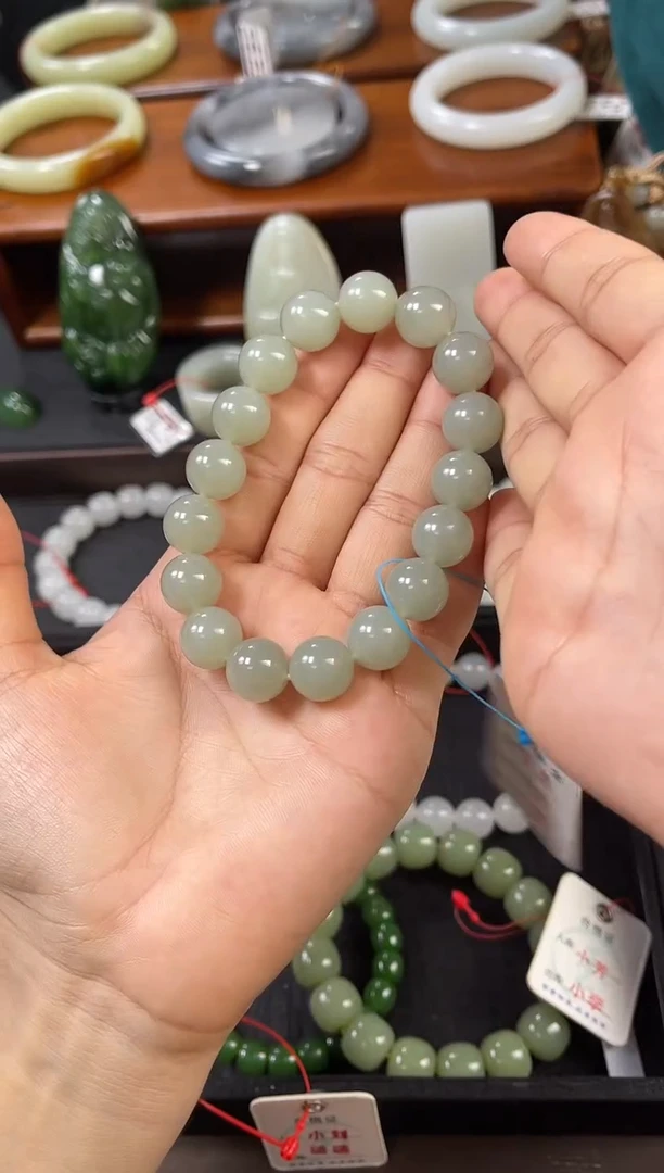 手串未镶嵌和田玉卡12且末青白 圆珠9010540