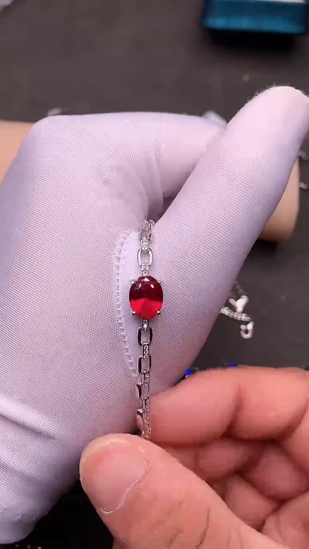 【闪购商品】红宝石手链银S925镶嵌.....