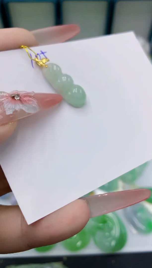颈饰未镶嵌翡翠1111111111111
