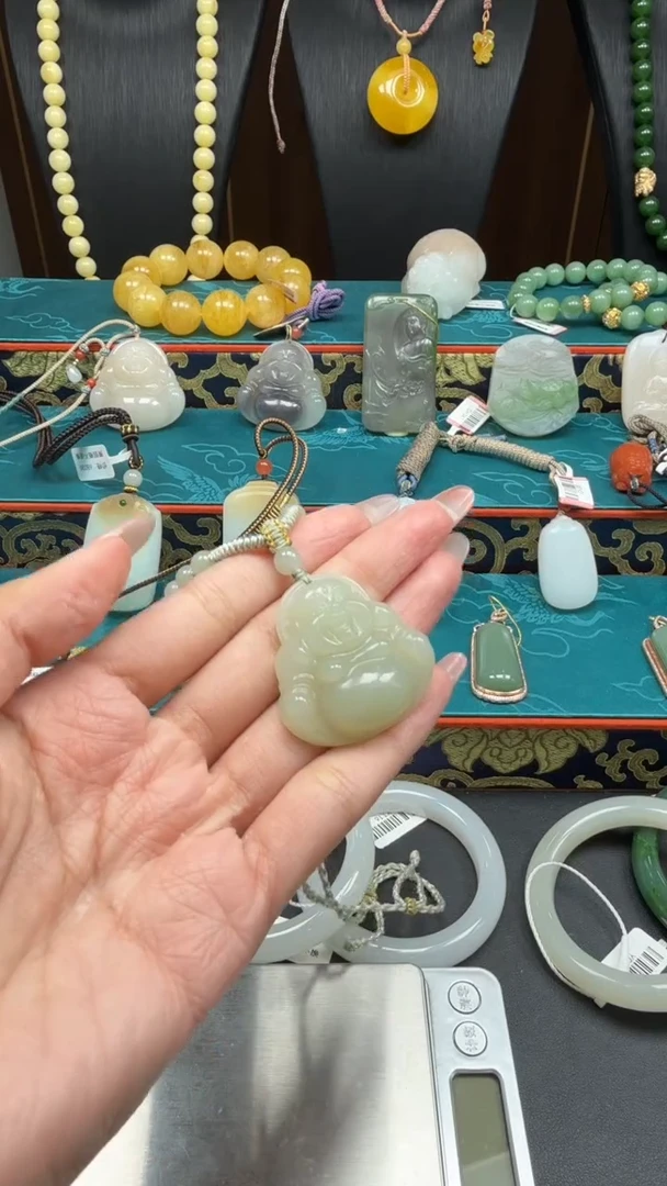 和田玉未镶嵌颈饰b034吊坠多样性发其一