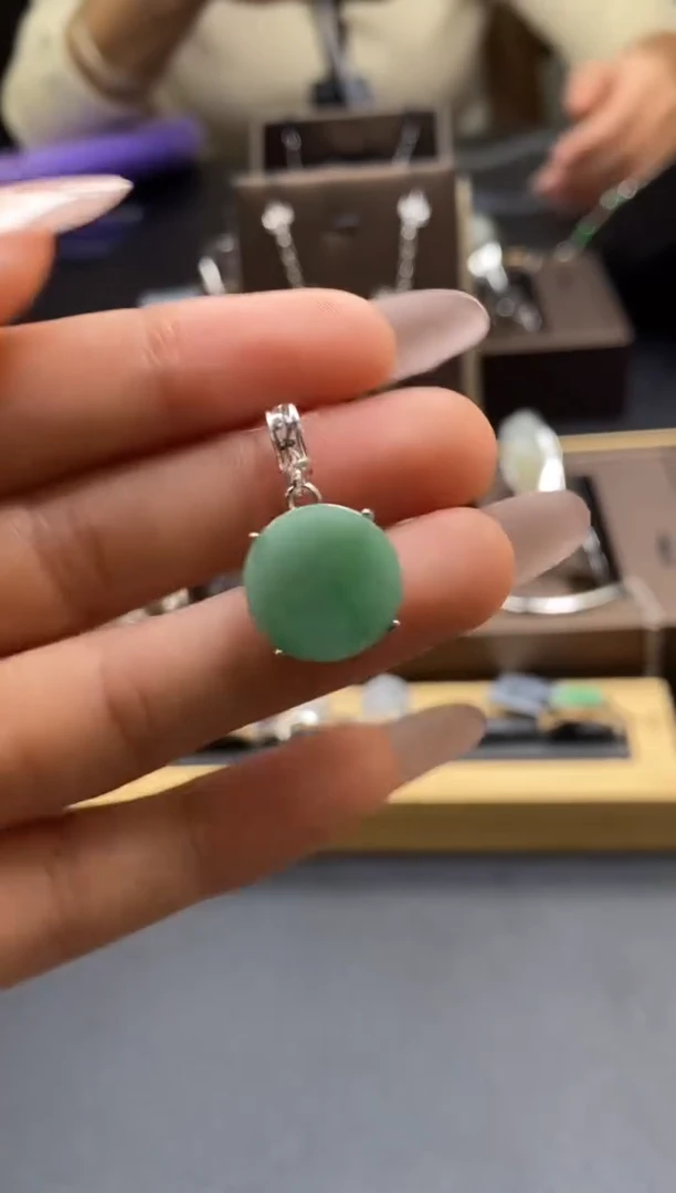 颈饰银S925镶嵌翡翠17278多样性发一