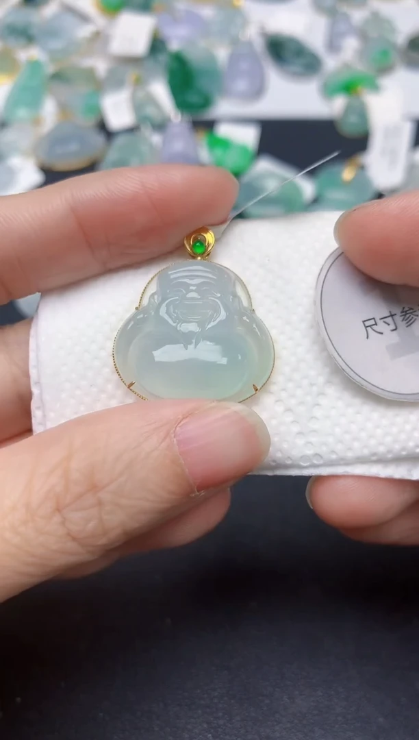 颈饰18K金镶嵌翡翠天然缅甸A货翡翠