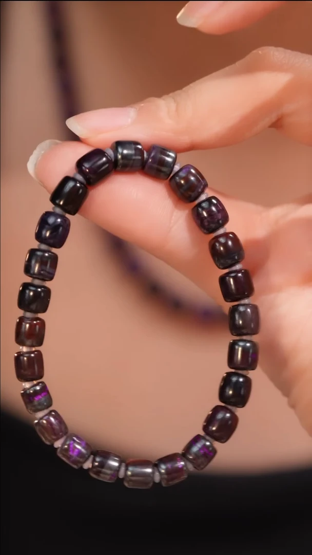 【闪购商品】苏纪石（舒俱来）手链未镶嵌黑美人红丝绒桶珠手串