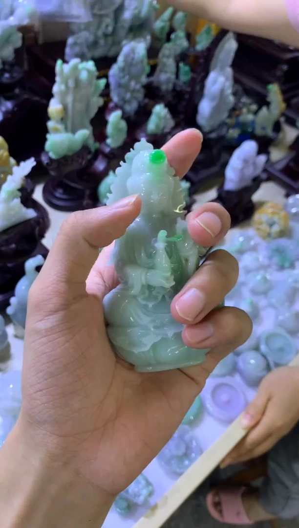 翡翠挂件未镶嵌用****3翡翠摆件