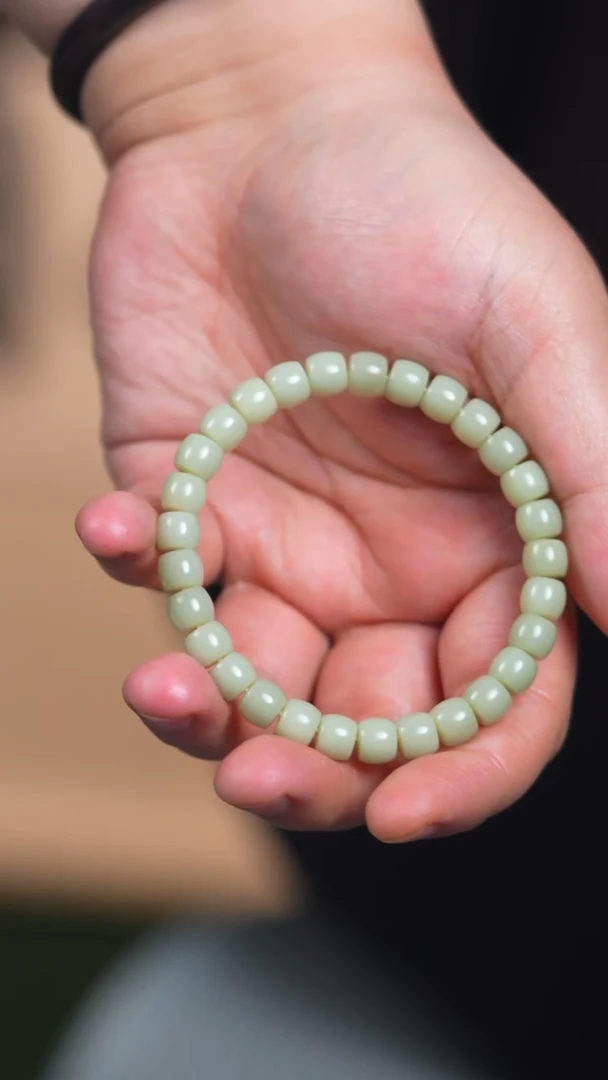 未镶嵌手链和田玉8mm黑羊洞夹层