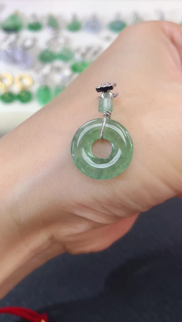 吊坠(不含链)未镶嵌翡翠15买断不退不换|180