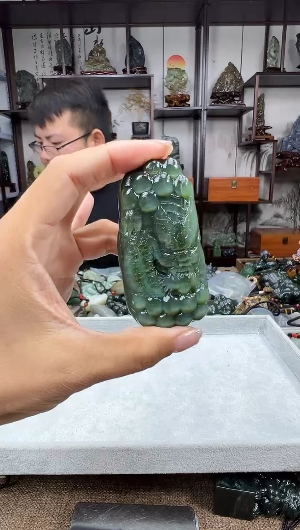 未镶嵌和田玉摆件1