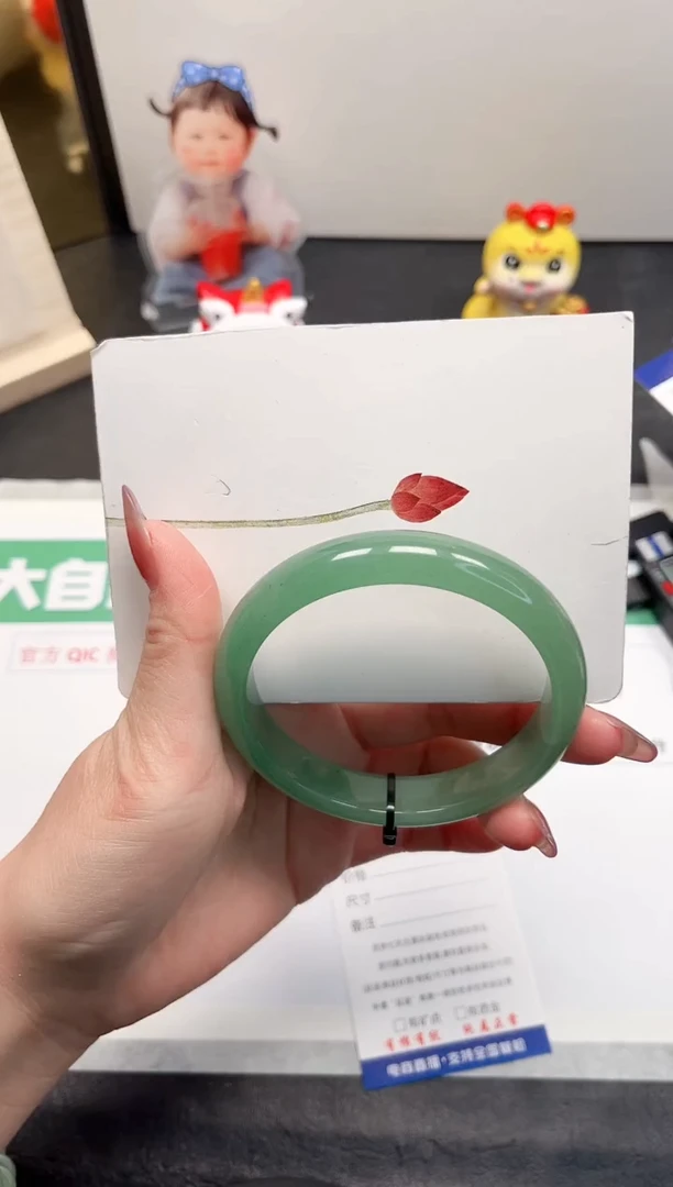 【闪购商品】石英质玉手镯未镶嵌58-64