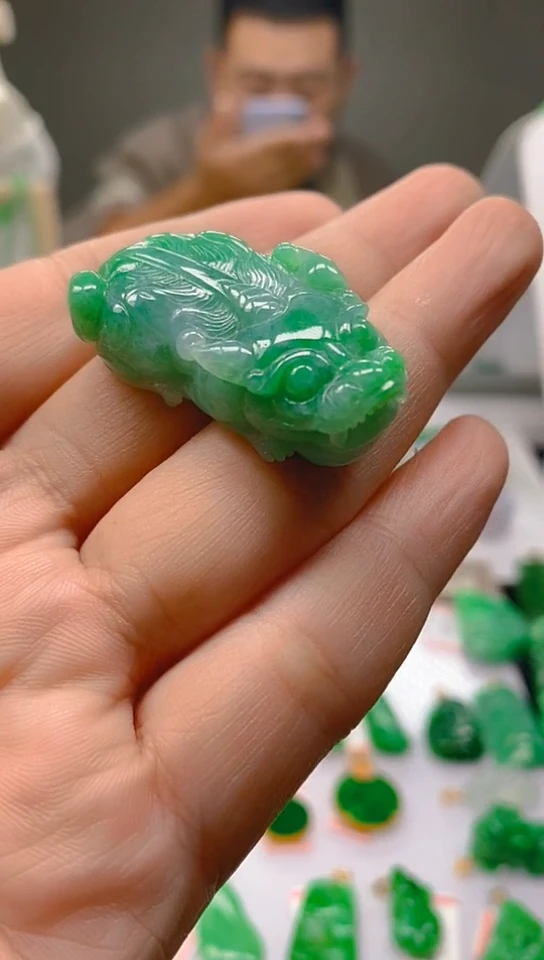 【闪购商品】翡翠颈饰未镶嵌新号开播，全场乱卖