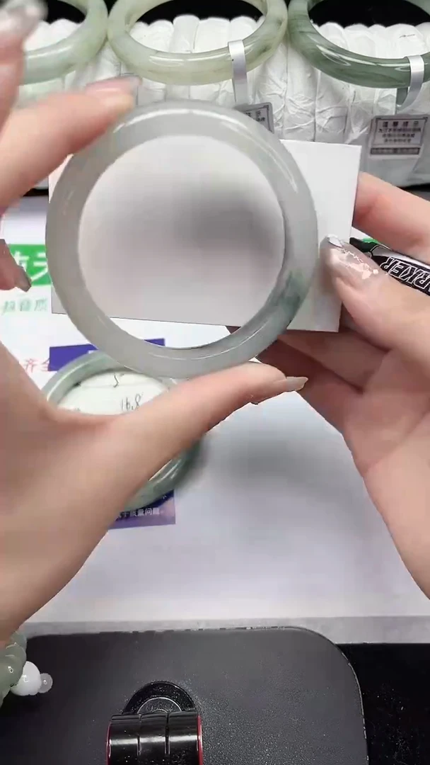 未镶嵌手镯石英质玉6-57/58