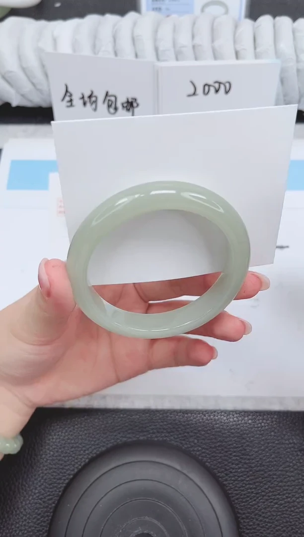 未镶嵌手镯石英质玉171-60.1