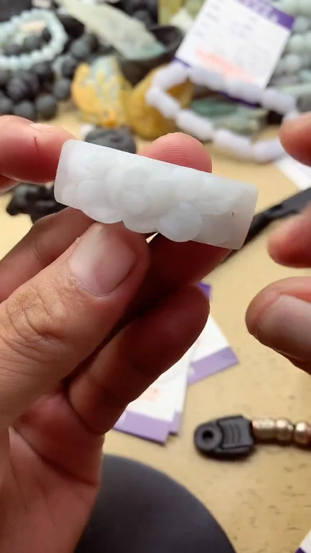定制翡翠未镶嵌翡翠1