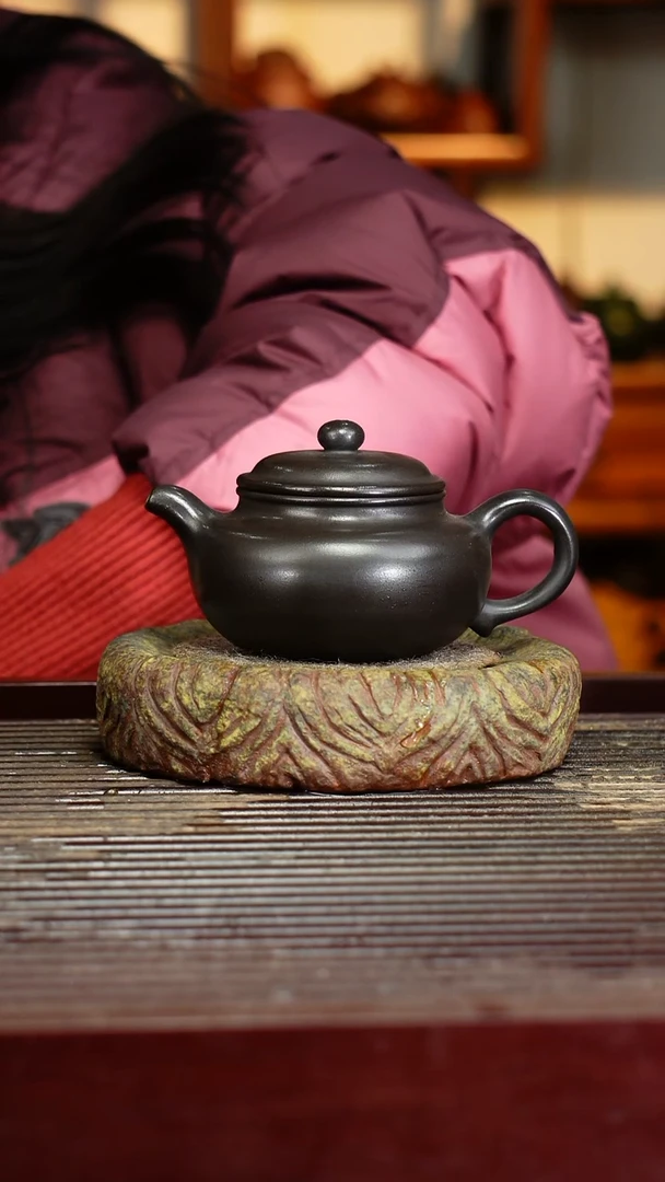宜兴原矿紫砂壶茶壶宜兴原矿紫砂壶茶壶200C