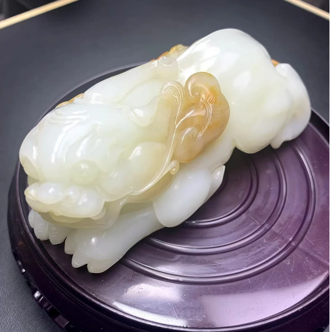天然玉石和田羊脂白玉貔貅摆件
