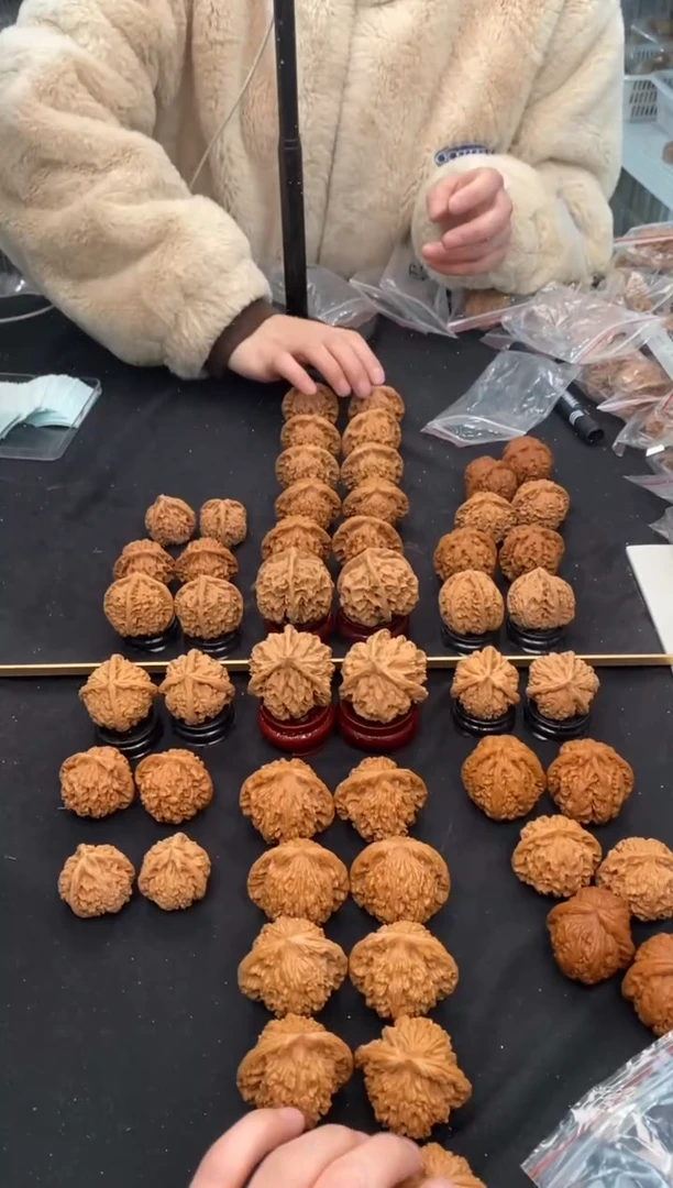 【闪购商品】文玩核桃把件麦穗虎头43/44