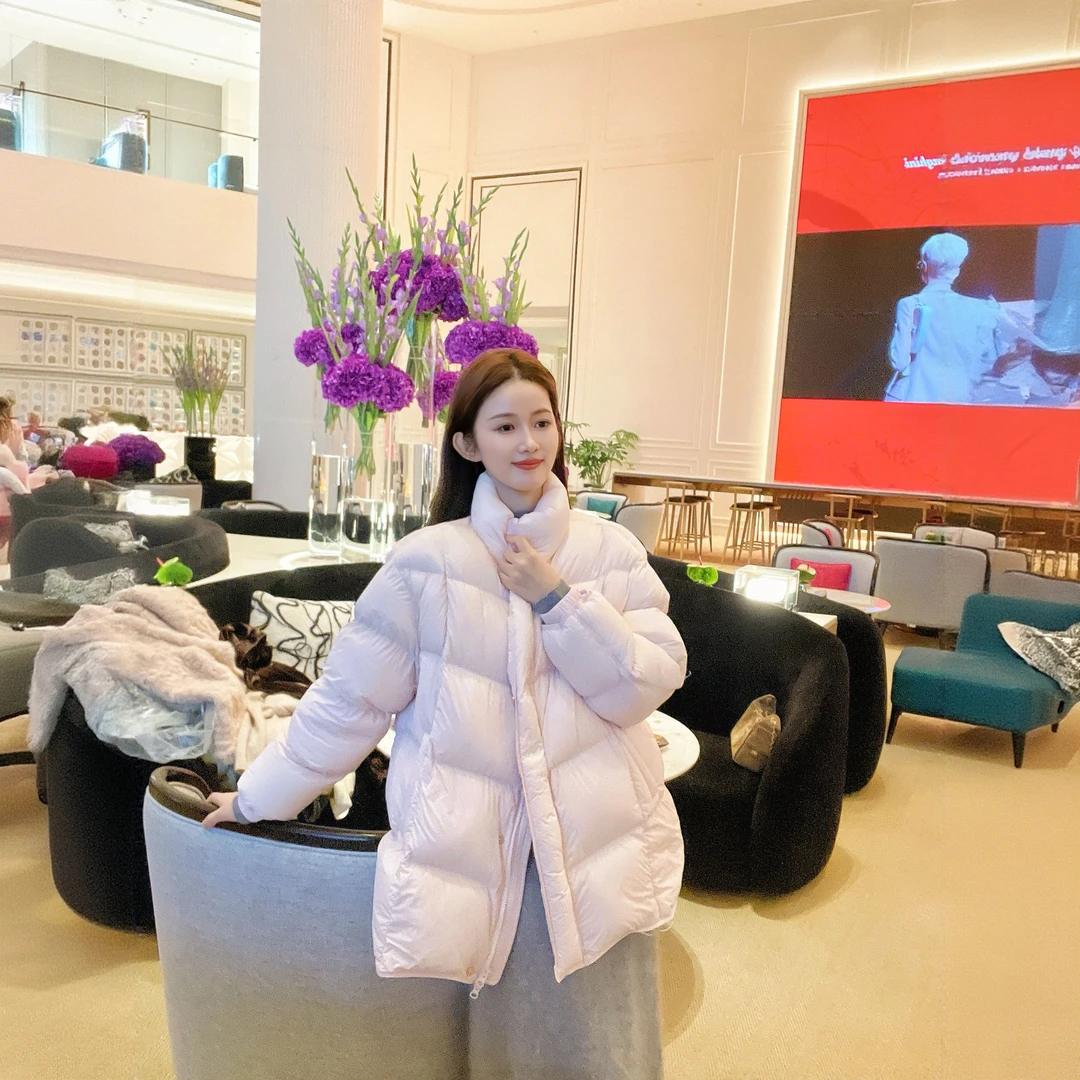 ZLeays林小允-蜜桃雪芙-半高领粉色鹅绒服XMXY399