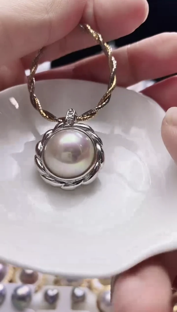 14K金镶嵌颈饰拼合珍珠（马贝珠）海水马贝吊坠