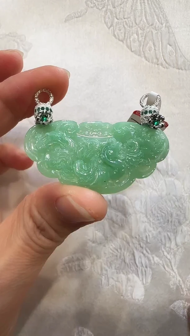 颈饰未镶嵌翡翠国风