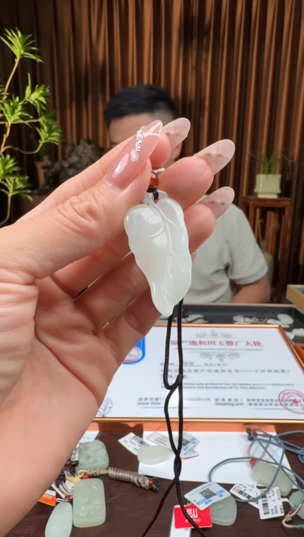 和田玉未镶嵌颈饰229玉出东山8.1多样性拍一发一