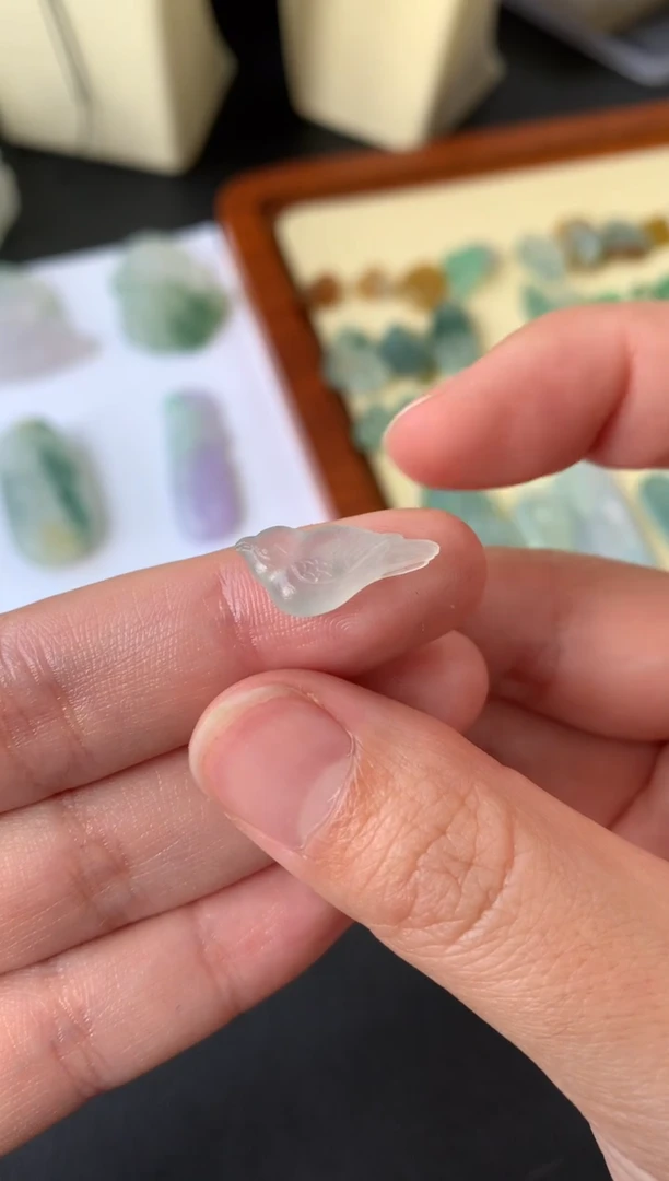 【闪购商品】定制翡翠未镶嵌翡翠