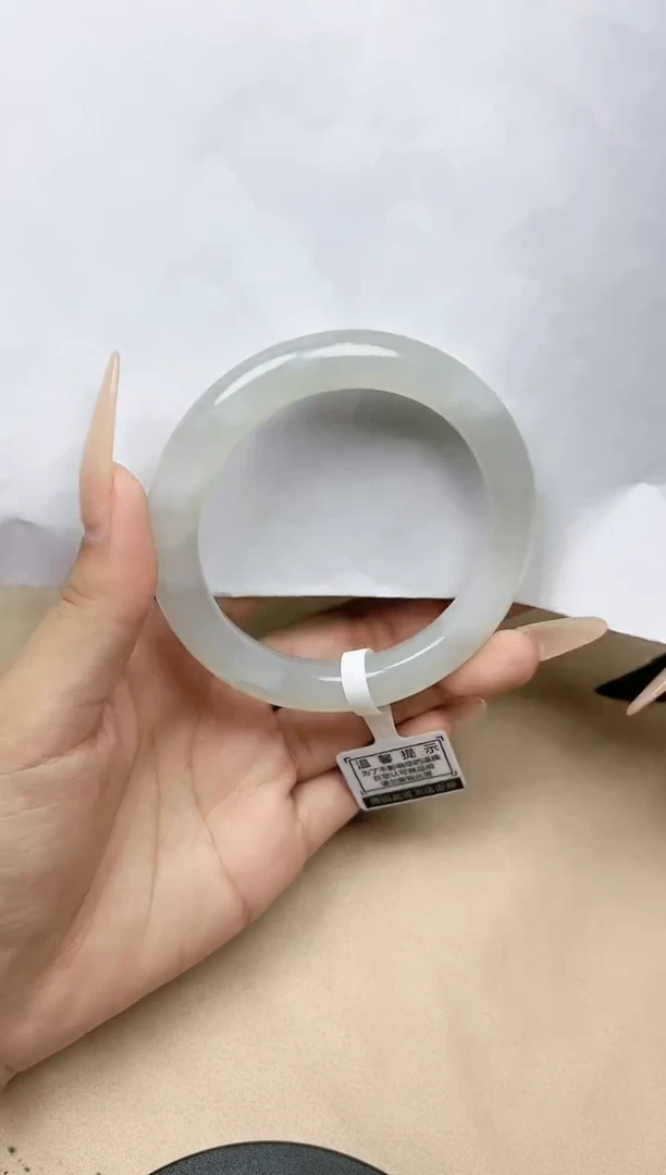 【闪购商品】和田玉手镯未镶嵌56/57圈口YY