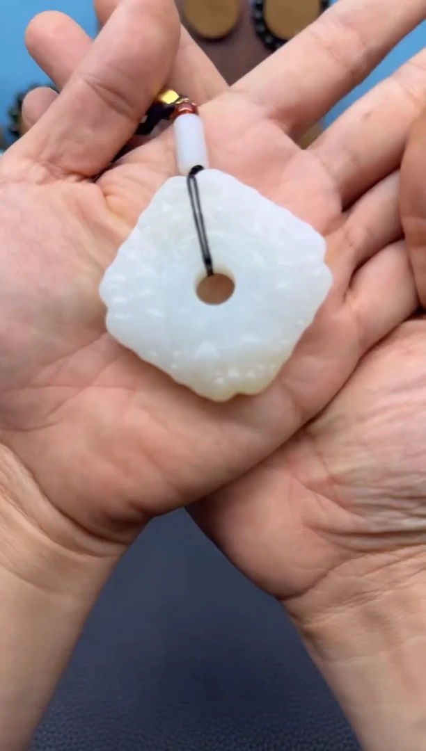 颈饰未镶嵌和田玉80