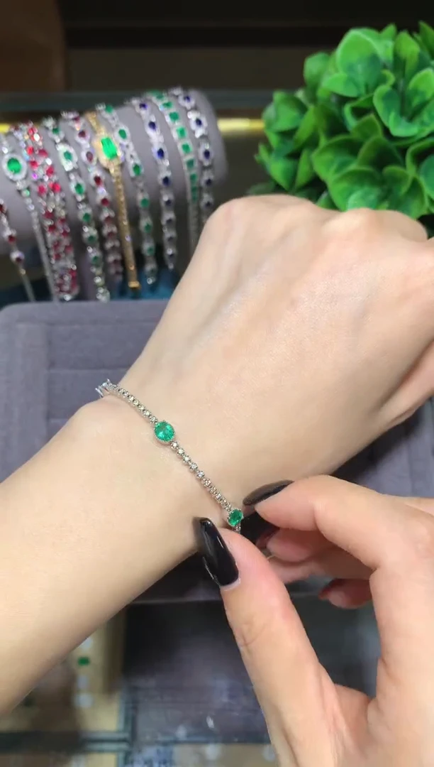 18K金镶嵌手链祖母绿2.2CT