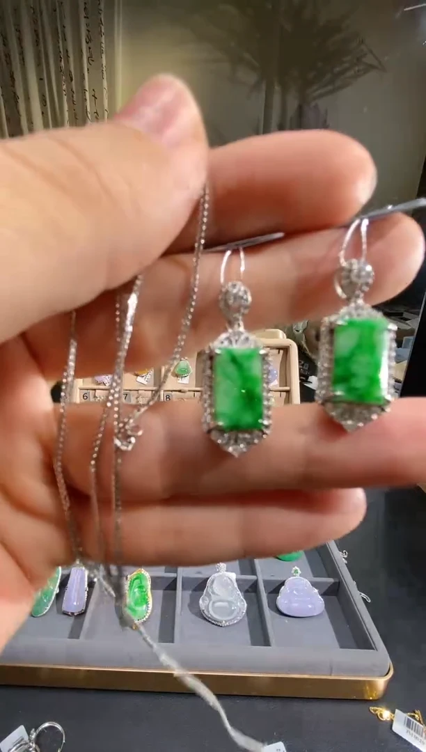 翡翠银S925镶嵌吊坠(不含链)无事牌一套 多样性发一