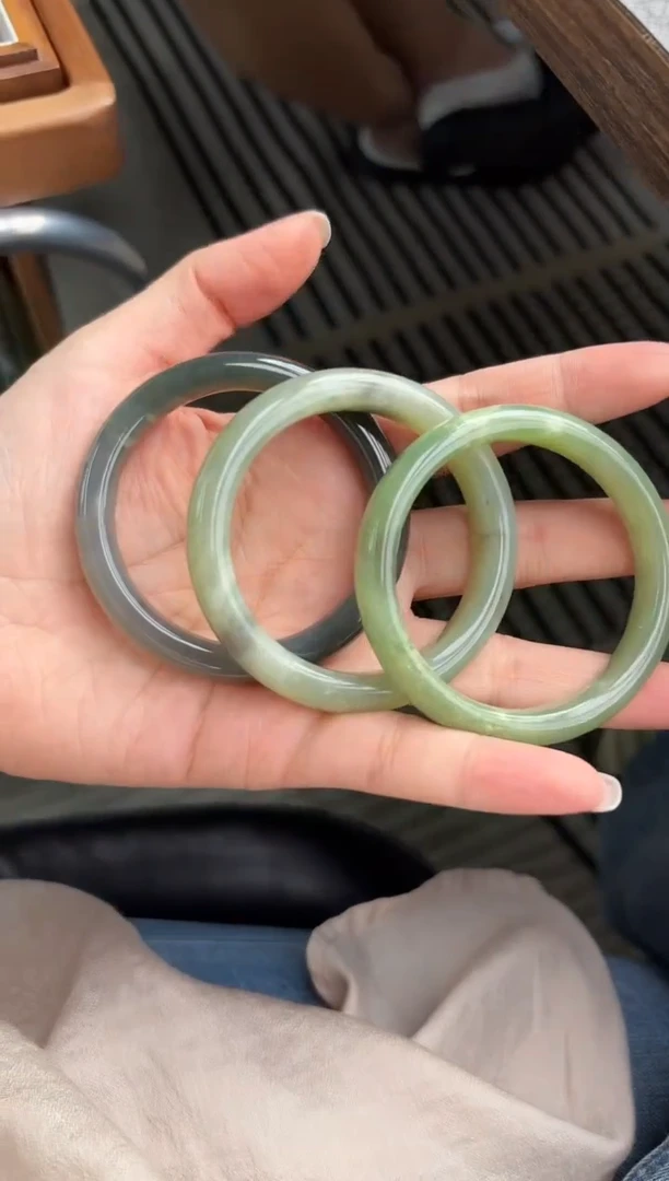 和田玉手镯未镶嵌C-1-52-多样性发其一