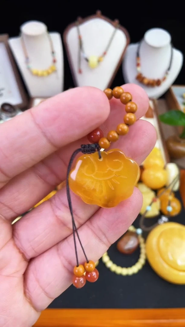 琥珀未镶嵌珠宝奇石柒月