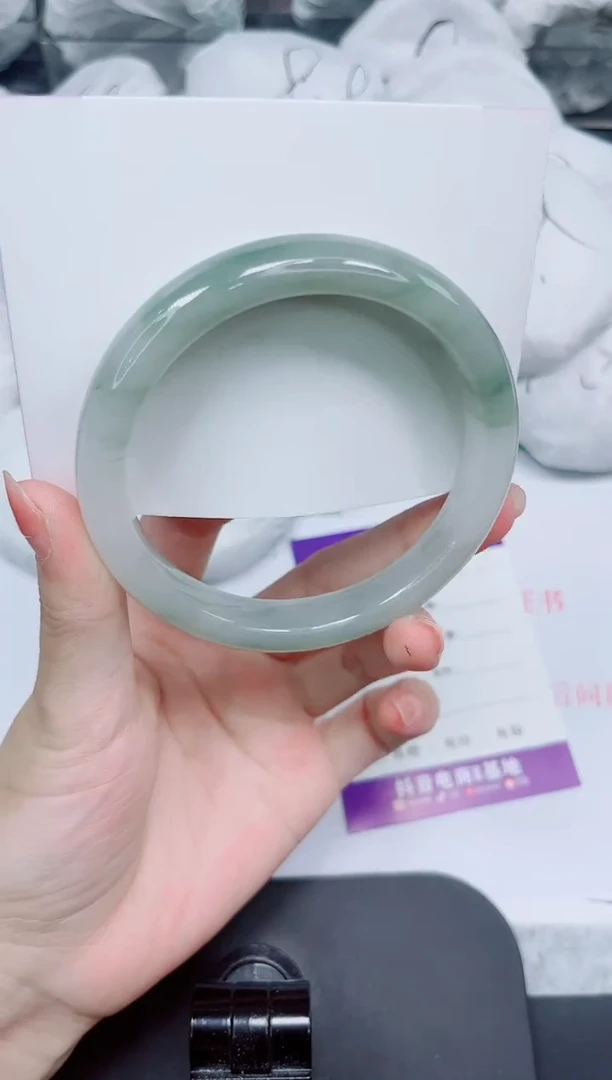 石英质玉手镯未镶嵌35-63