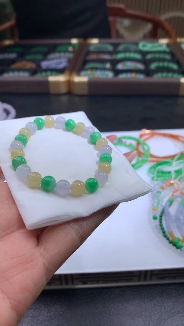 未镶嵌定制翡翠随**吧翡翠