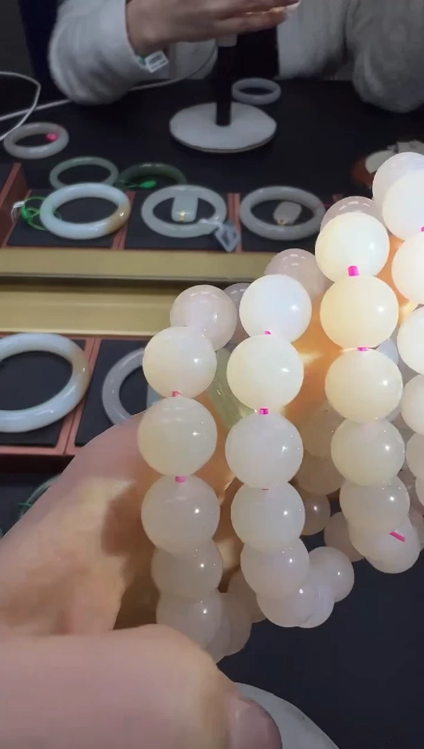 未镶嵌手串和田玉和田玉藕粉手串 多样性发一 12mm