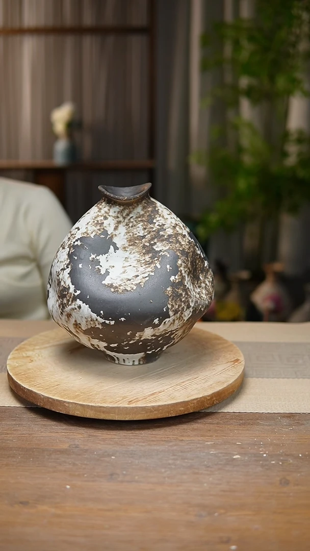 【闪购商品】陶瓷花器诧寂黑大肚