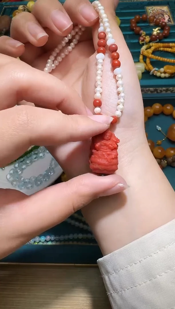 颈饰未镶嵌南红玛瑙多样性发一件 747