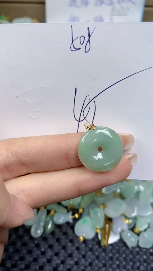 【闪购商品】翡翠颈饰18K金镶嵌天然缅甸A货翡翠