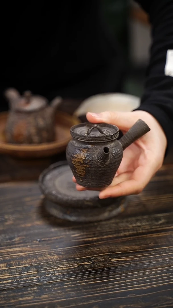 从****肉全手工制作 南蛮侧把壶