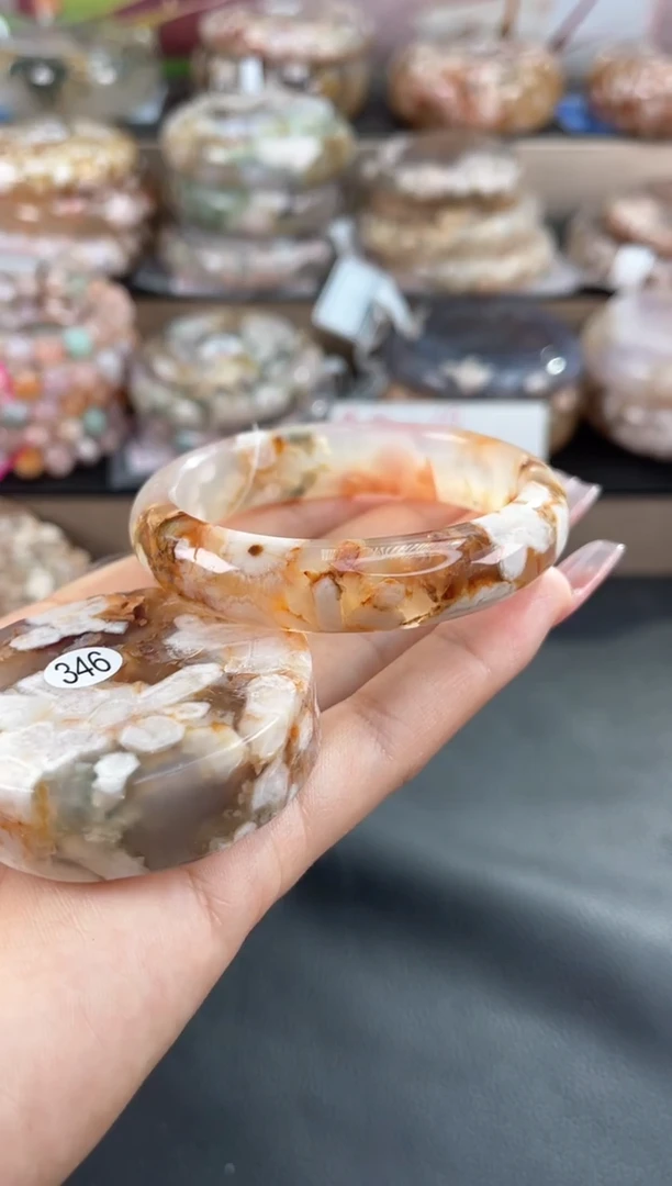 未镶嵌手镯石英质玉53