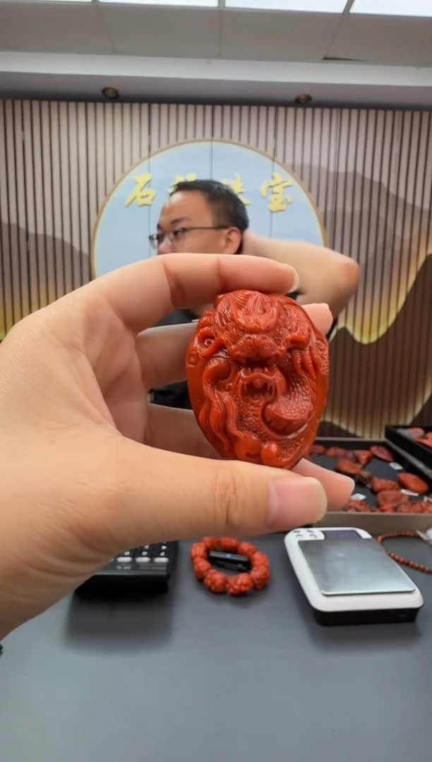 未镶嵌雕刻南红玛瑙098ZB0915产品一个