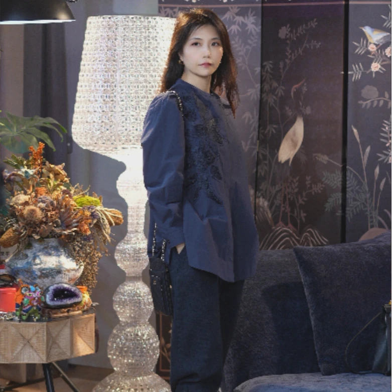 【米兰绣尚】高质感高支高密棉重工贴布绣阔版春秋长袖时尚衬衫